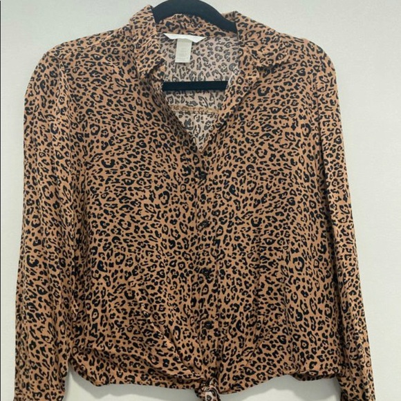 Animal Print Button Down Crop Blouse - Size 4 - Picture 1 of 1